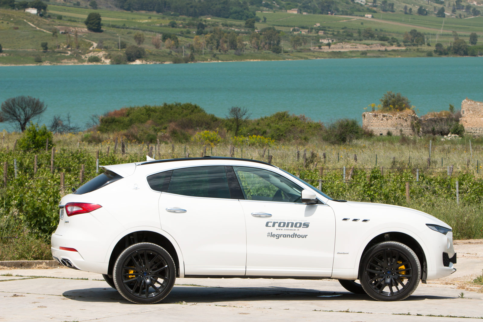 maserati levante lago arancio planeta ulmo